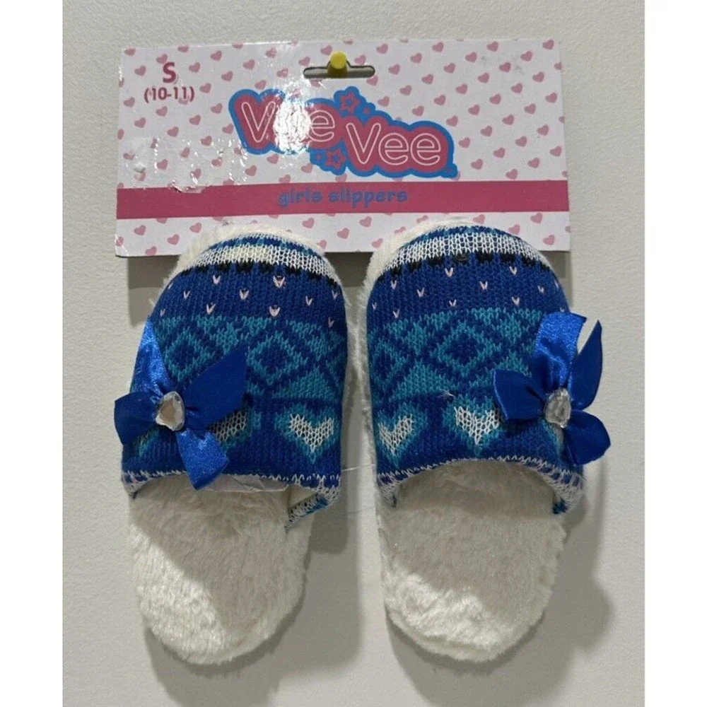 Vee Vee girl size small 10/11 slip on blue slipper geometric heart print and bow